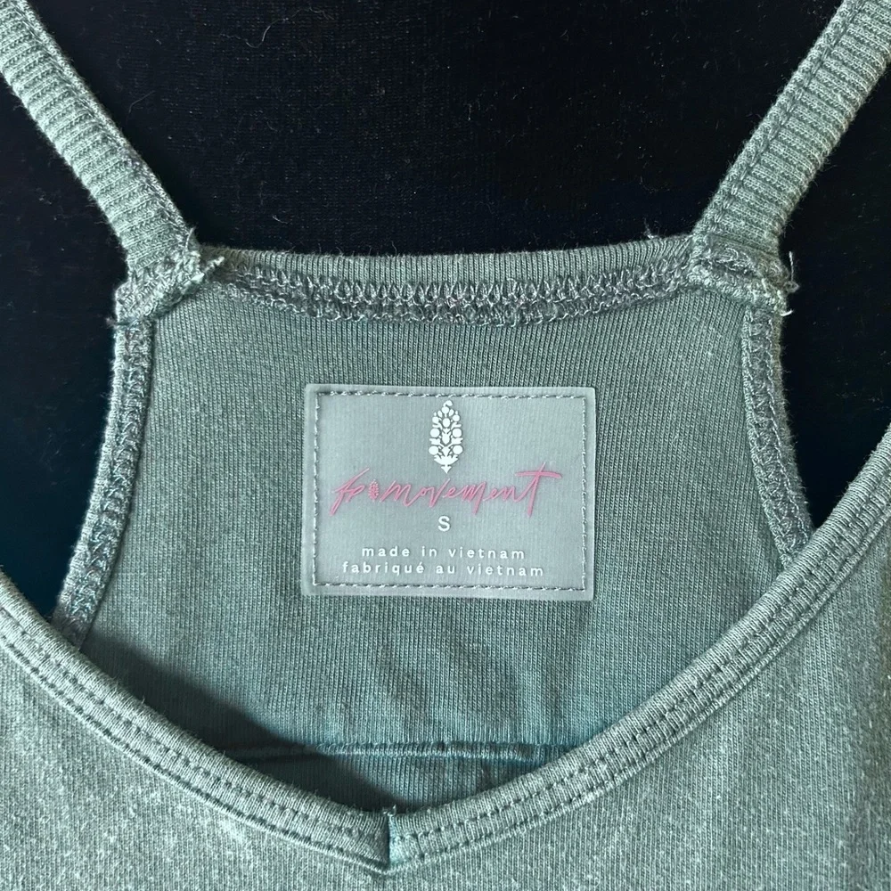 FP Movement Hot Shot Onesie Size Small - Picture 3 of 6